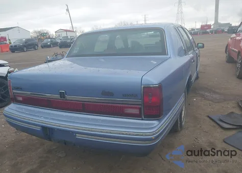 1994 Lincoln Town Car Executive z USA, uszkodzony, nr VIN 1LNLM81W0RY669379